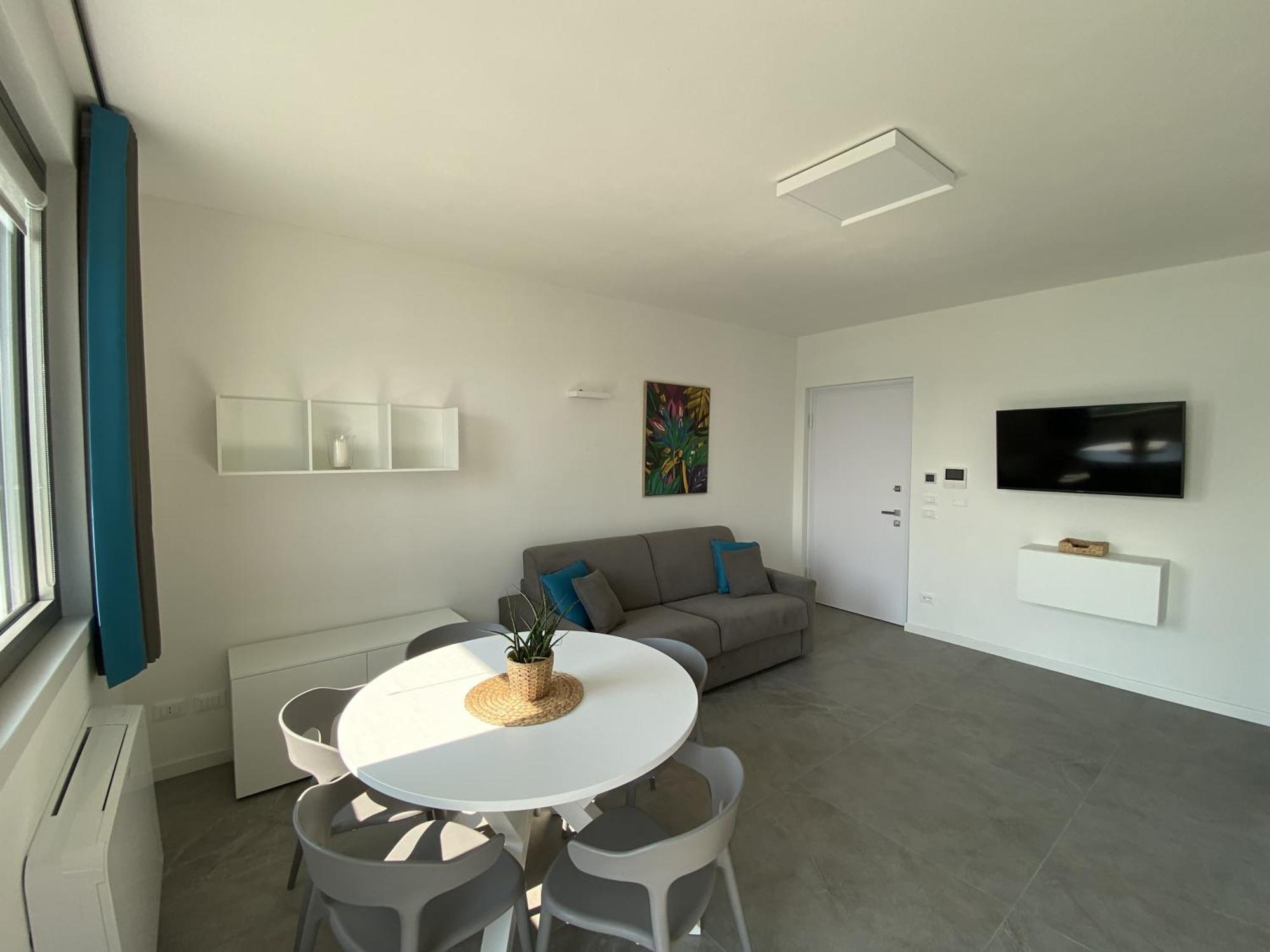 Sirmio Apartments - Darsena Stay シルミオーネ エクステリア 写真