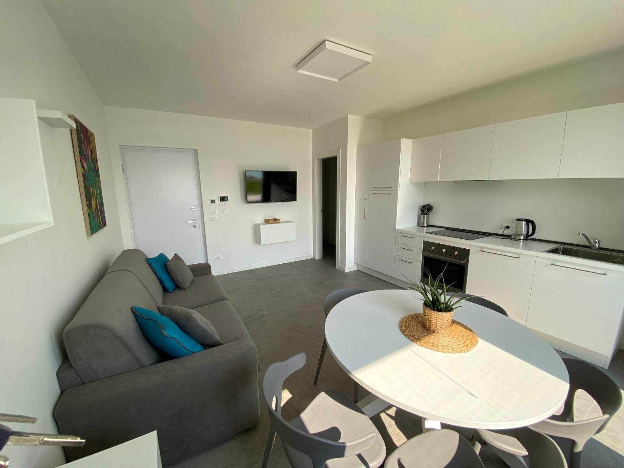 Sirmio Apartments - Darsena Stay シルミオーネ エクステリア 写真